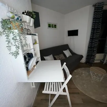 Studio Moderne *